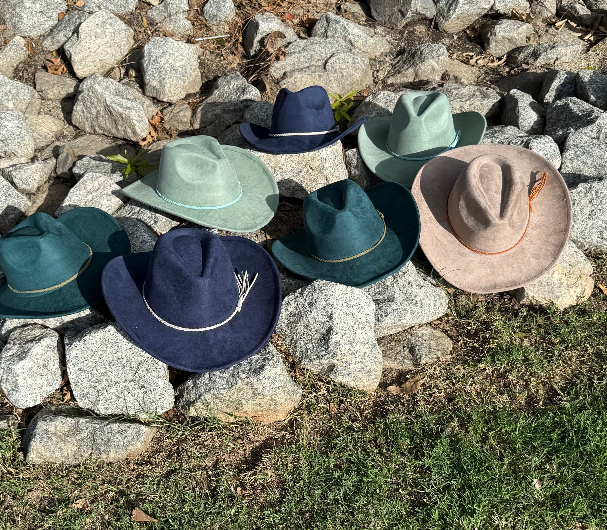 Premium Suede Cowboy Hat - Adjustable Straps Inside, Unisex Design, Size 56-58cm, Western Style, Fashionable & Functional, Shipped in a Box-1