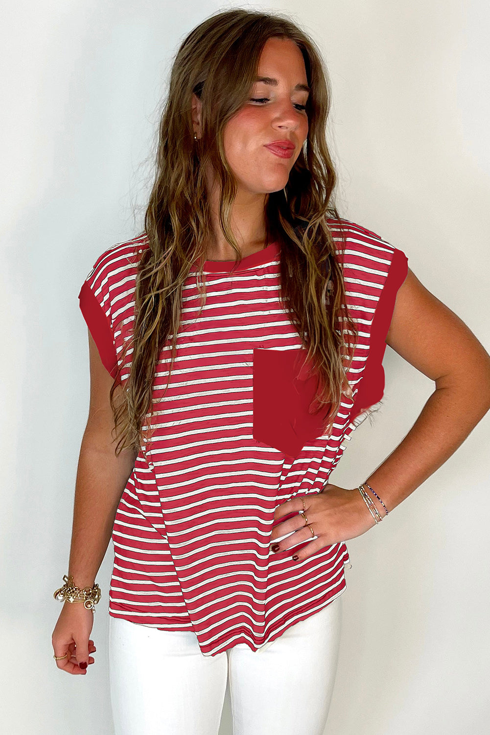 Red Stripe Chest Pocket Patch Round Neck Sleeveless Tee