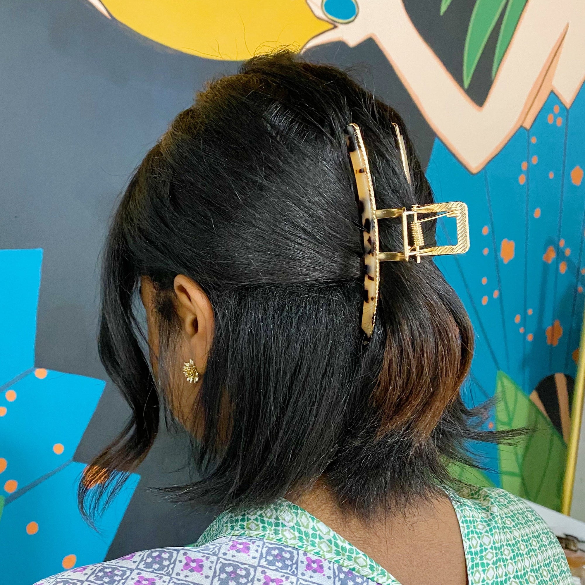 Pure Simplicity Hair Claw-1