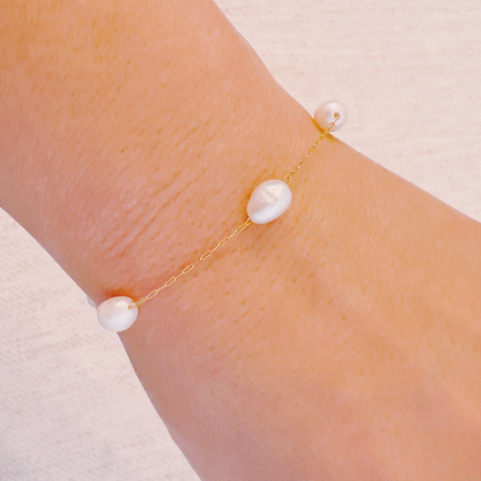 Esther Freshwater Pearl Bracelet-0