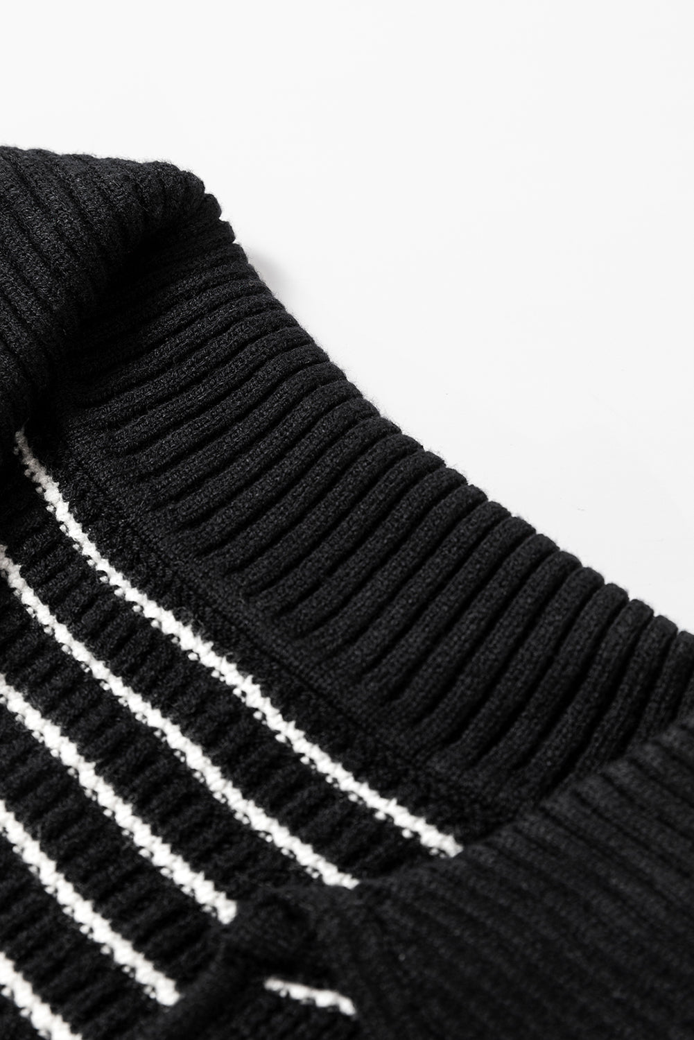 Black Stripe Turn-down Collar Sleeveless Knitted Top