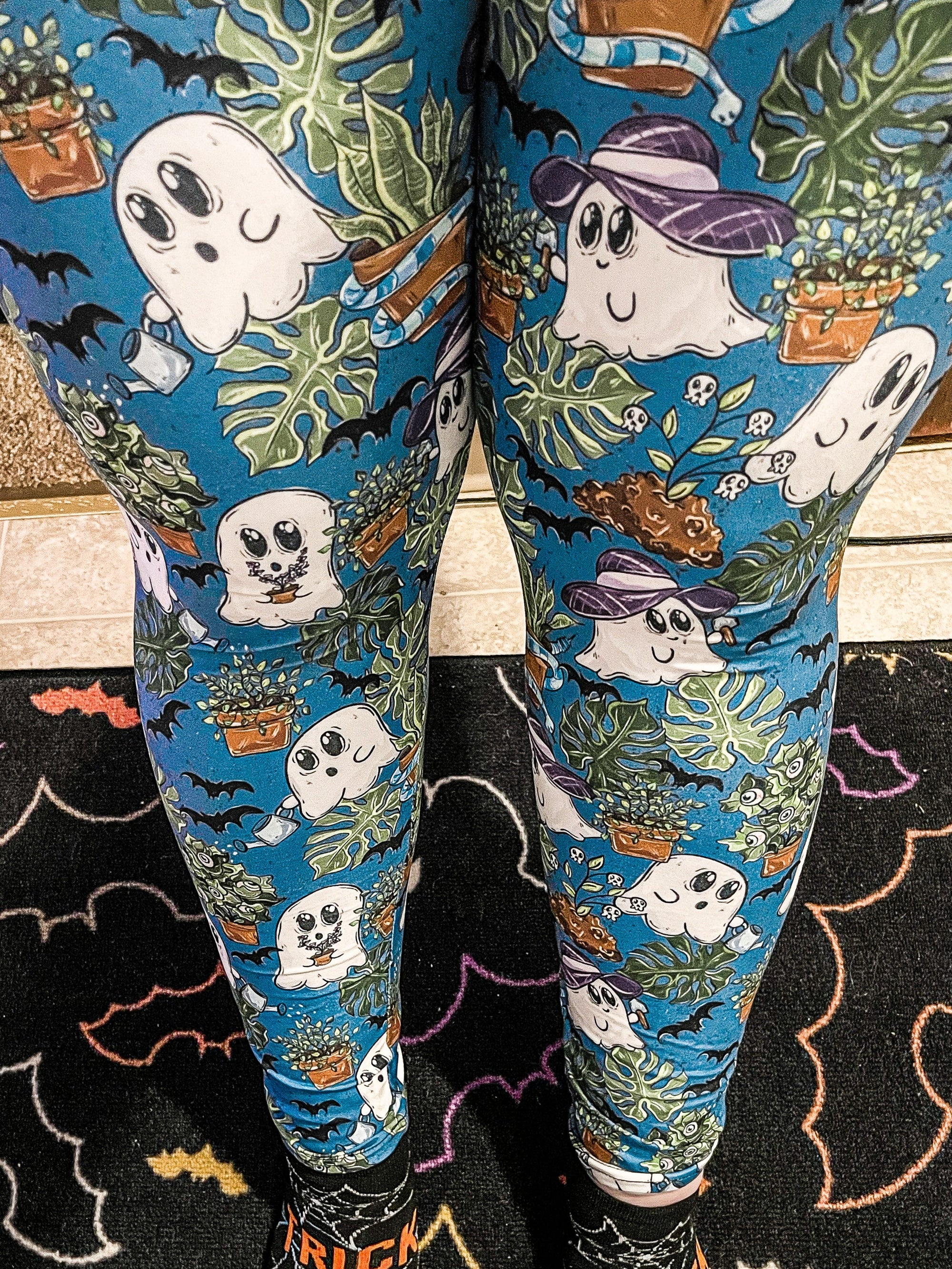 Ghost Plants (Semi-Exclusive) - High-quality Handcrafted Vibrant Leggings