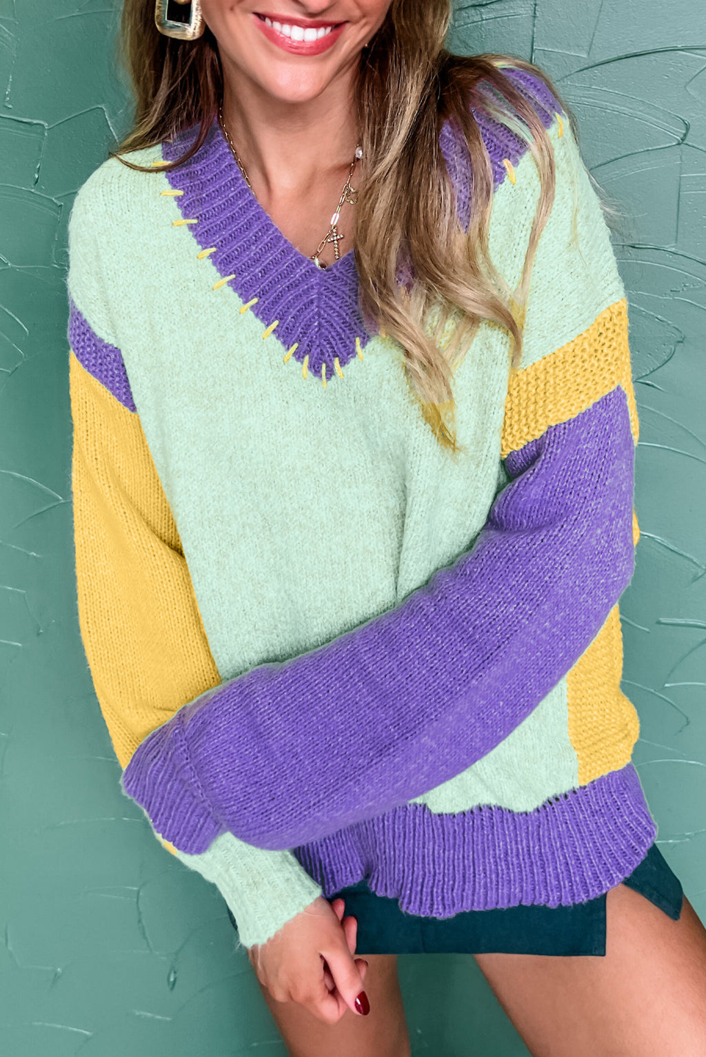 Green Stitched V Neck Color Block Knitted Drop Shoulder Sweater