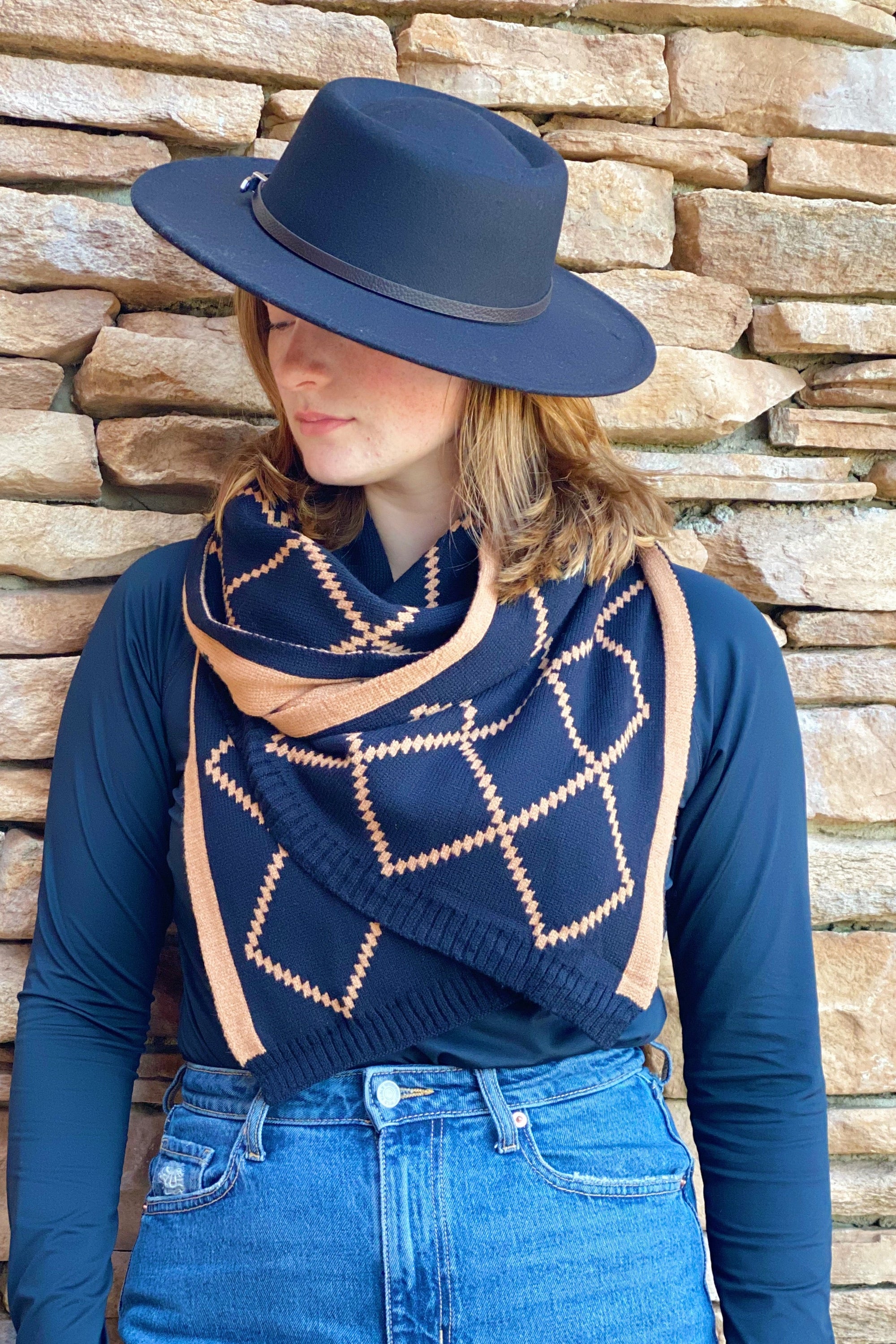 Paris Class Knit Scarf-1