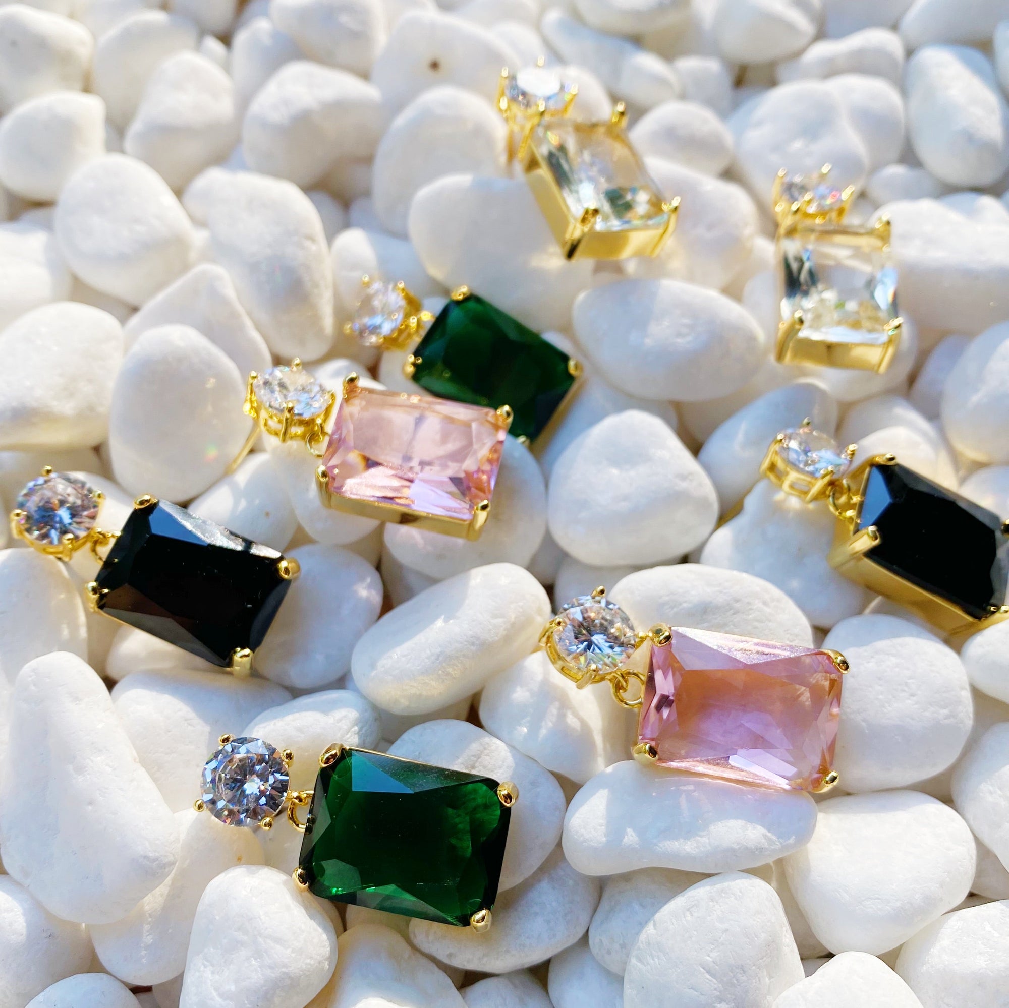 Banquet In Castle Jewel Earrings-0