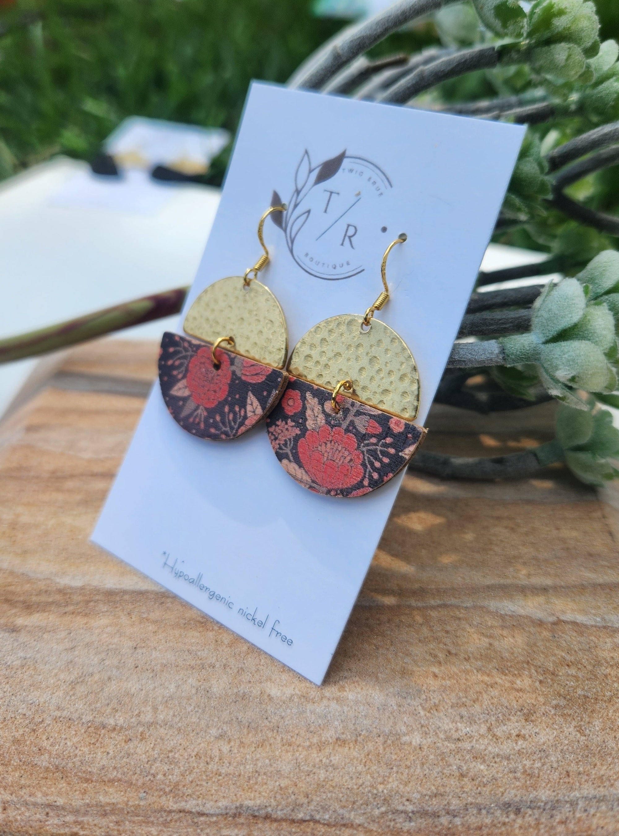 Rowan| Hammered brass and leather earring