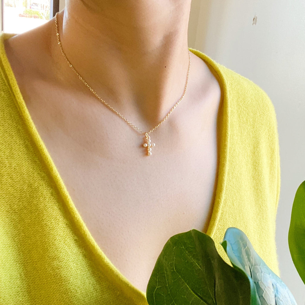 Shell Pearl Cross Necklace-1