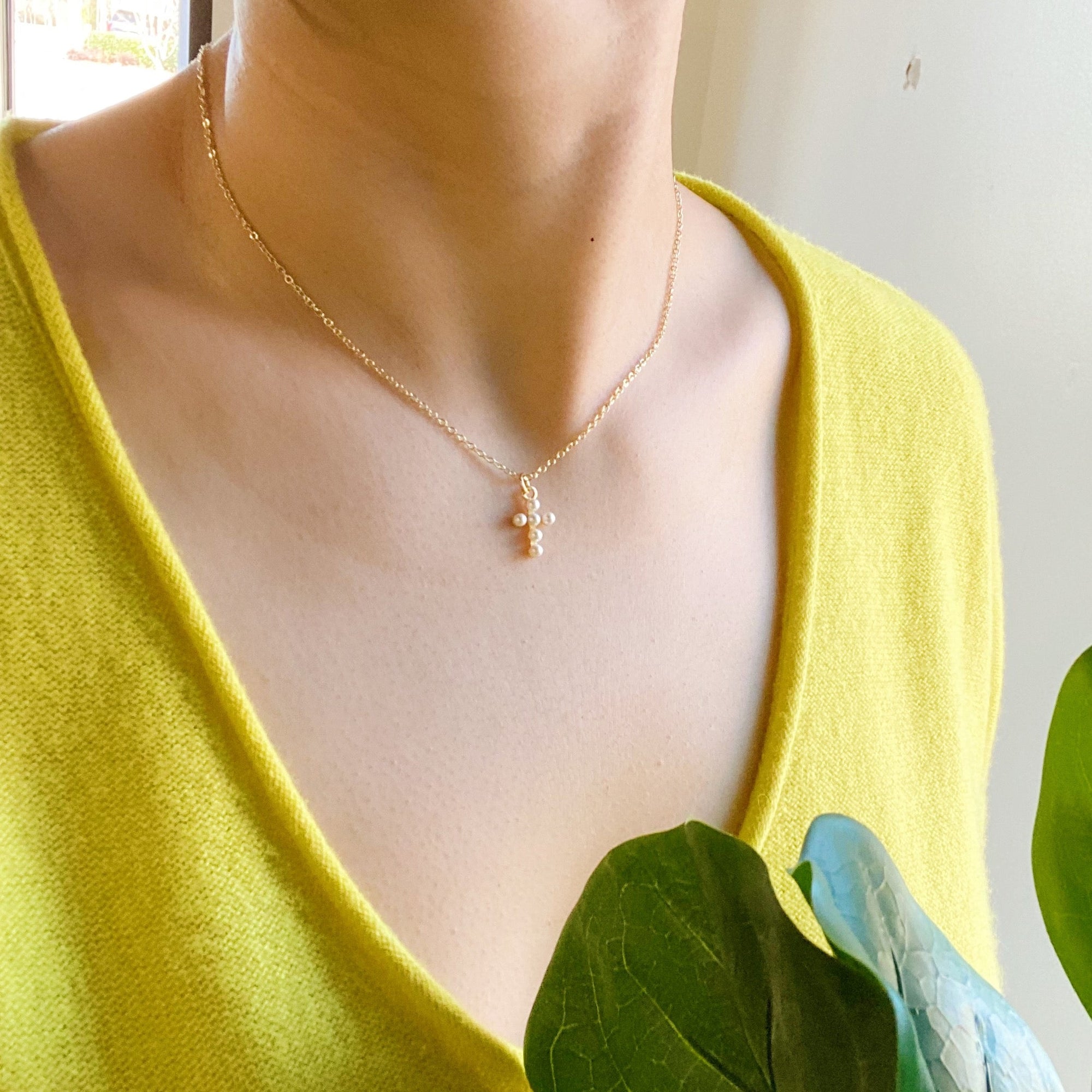 Shell Pearl Cross Necklace-1