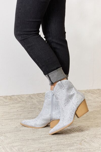 East Lion Corp Rhinestone Ankle Cowboy Boots-3