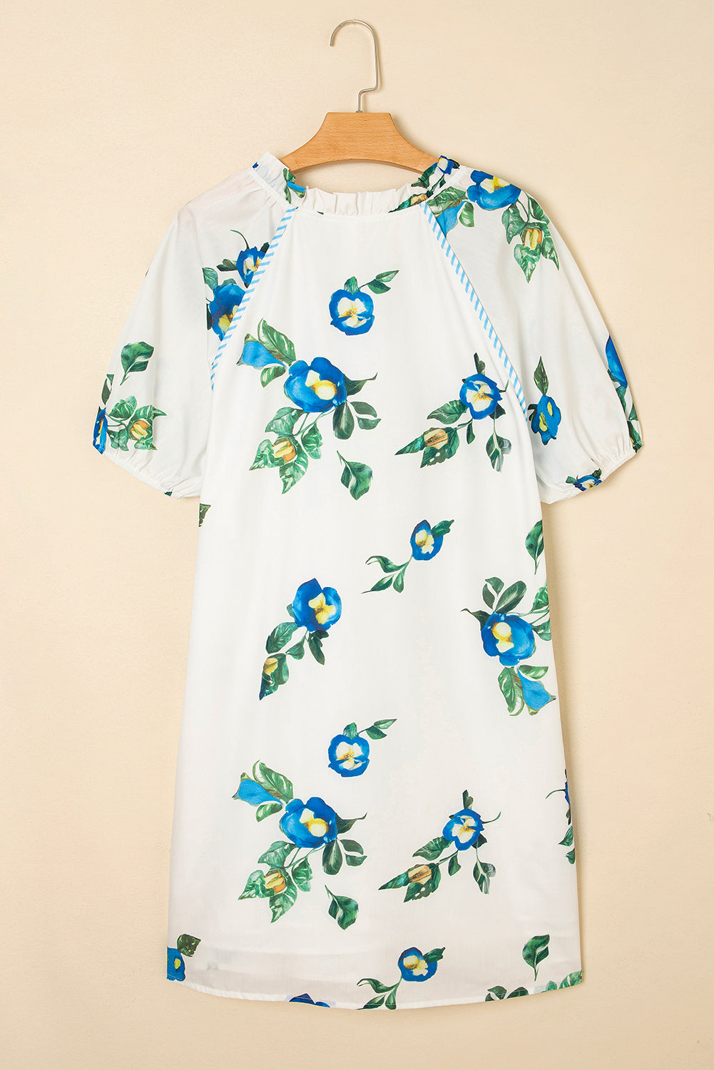 White Plus Size Floral Puff Sleeve Contrast Tie V Neck Flowy Dress
