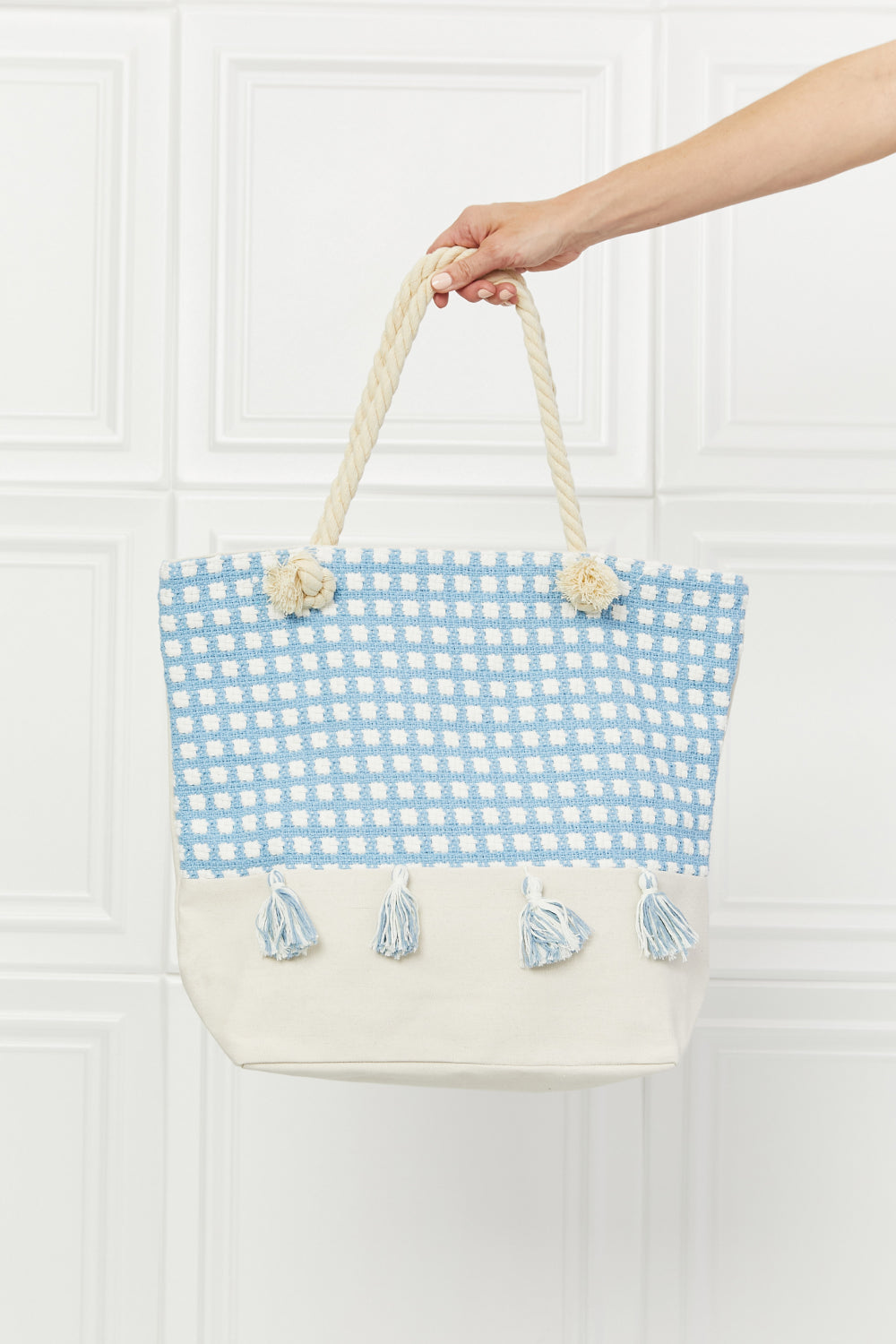 Justin Taylor Picnic Date Tassle Tote Bag-3