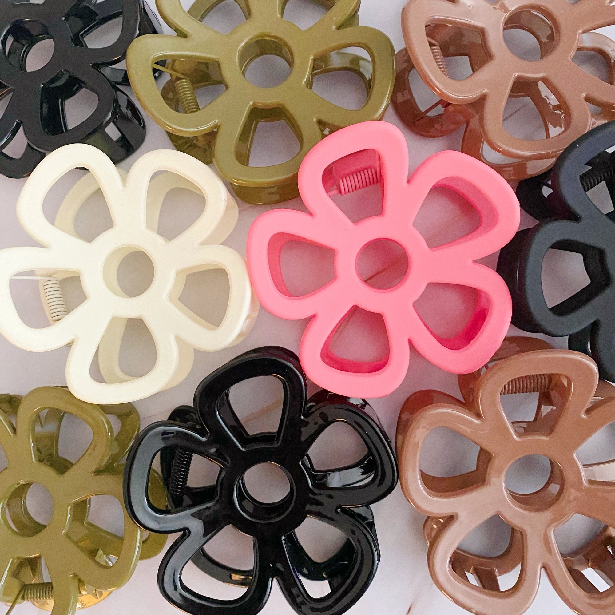 Anemone Flower Hair Claw Set Of 3-0