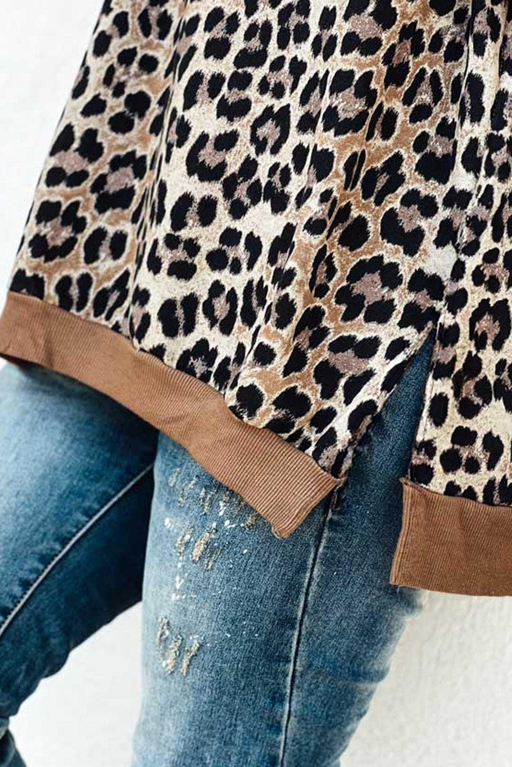 Khaki Leopard Contrast Trim Short Sleeve Loose Plus Size Top