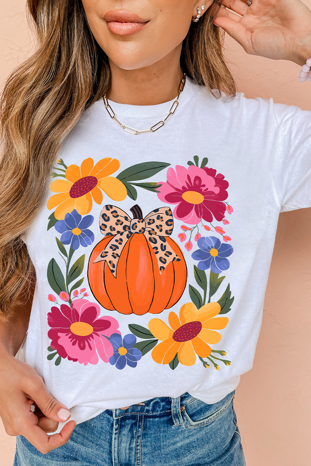 White Flower and Pumpkin Graphic Crewneck Tee