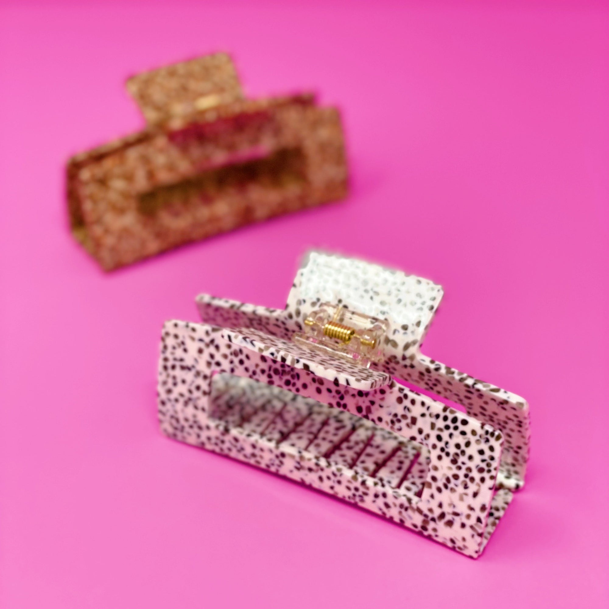 Spotted Elegance Full Hair Claw-3