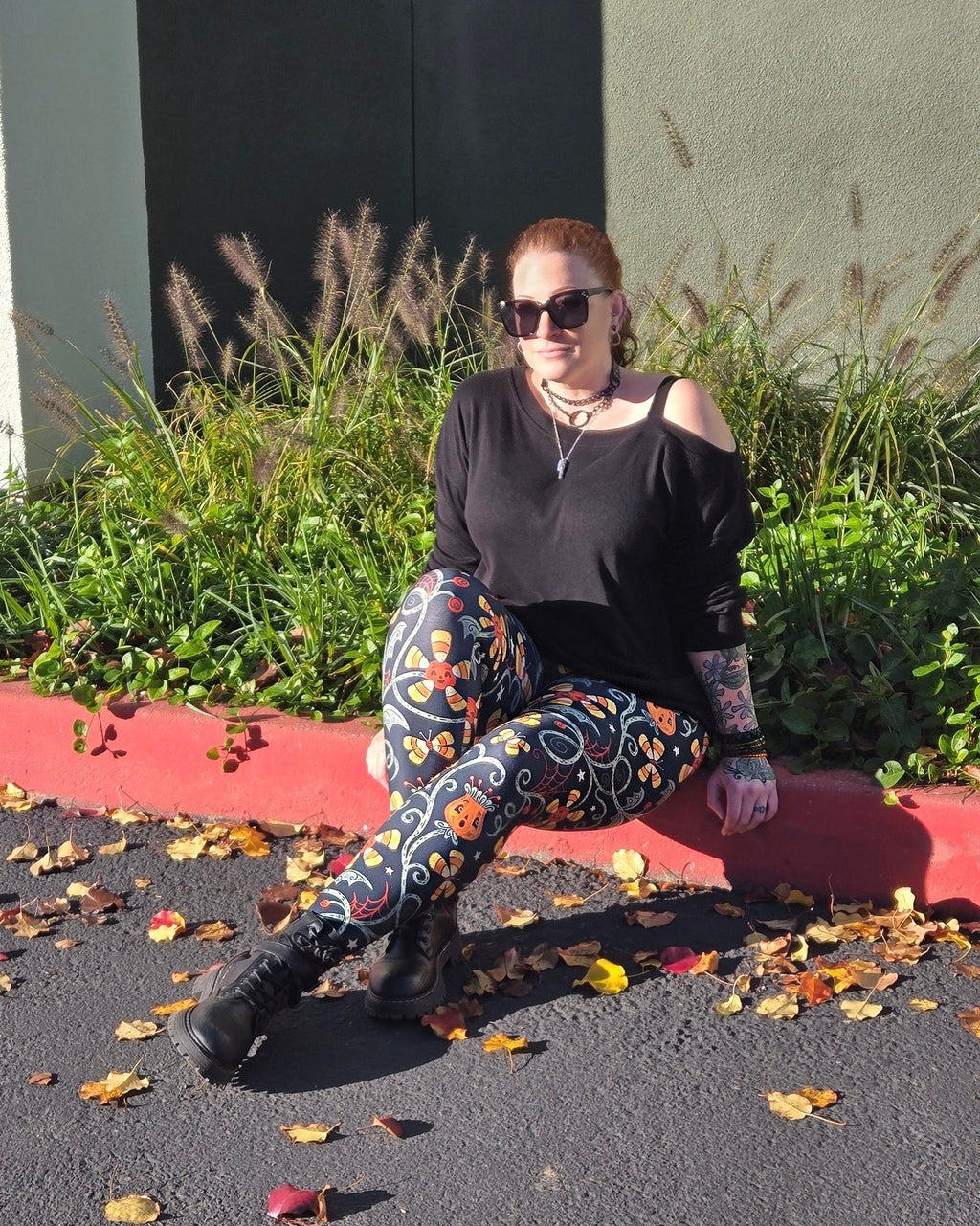 Spooky Sweet Garden (Johanna Parker Exclusive) - High-quality Handcrafted Vibrant Leggings