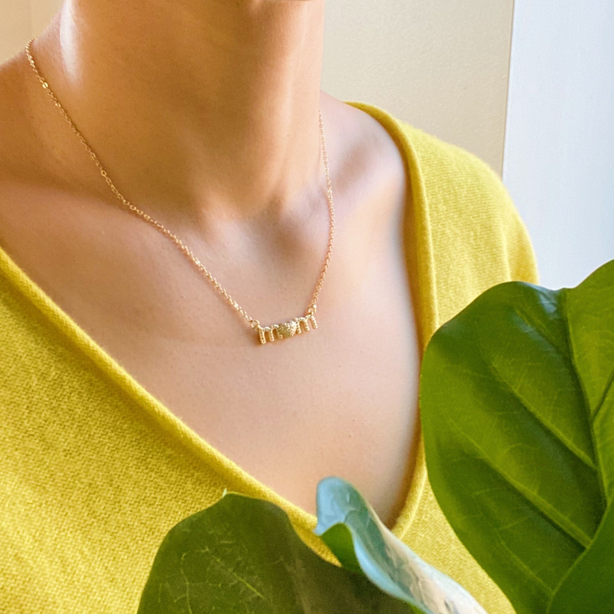 Lovely Mom Necklace-2