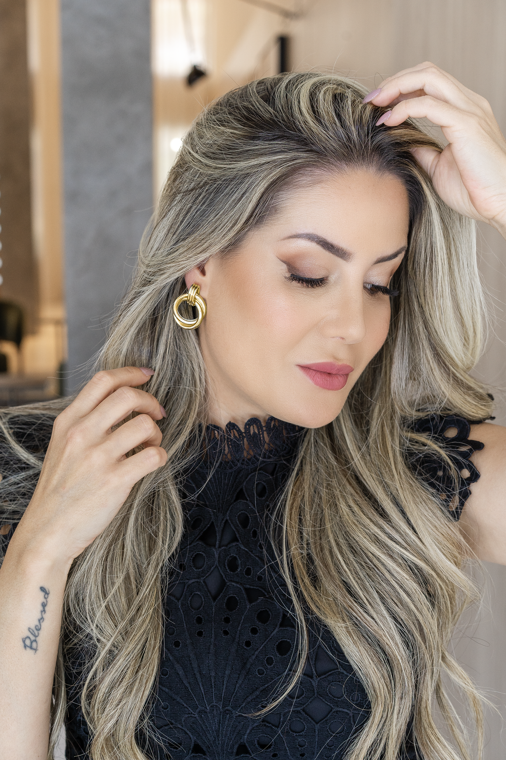 Twisted Plate Knotted Stud Earrings (k72A)-1