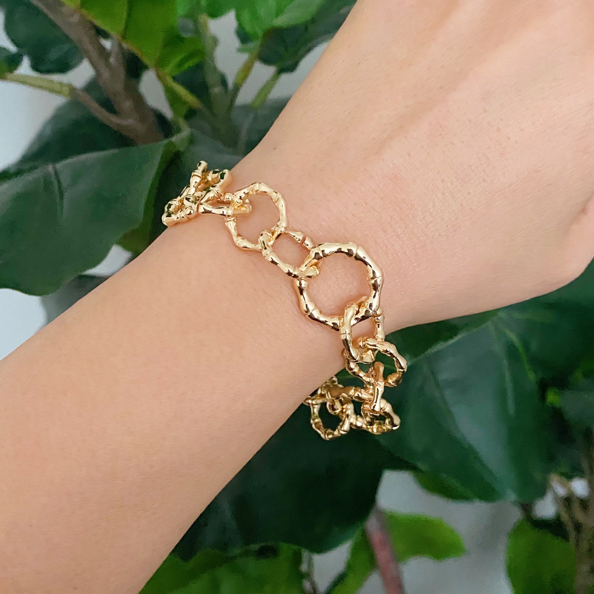 Artfully Linked Chain Bracelet-1