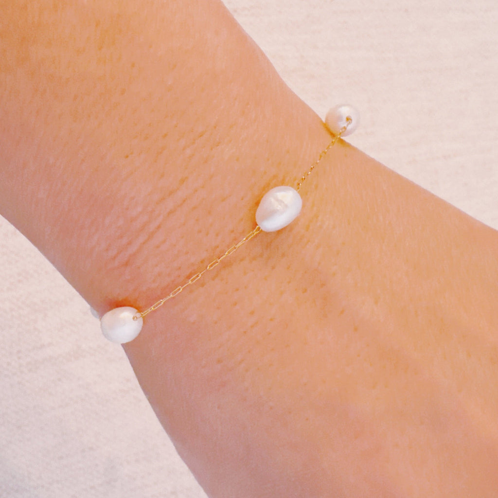 Esther Freshwater Pearl Bracelet-0