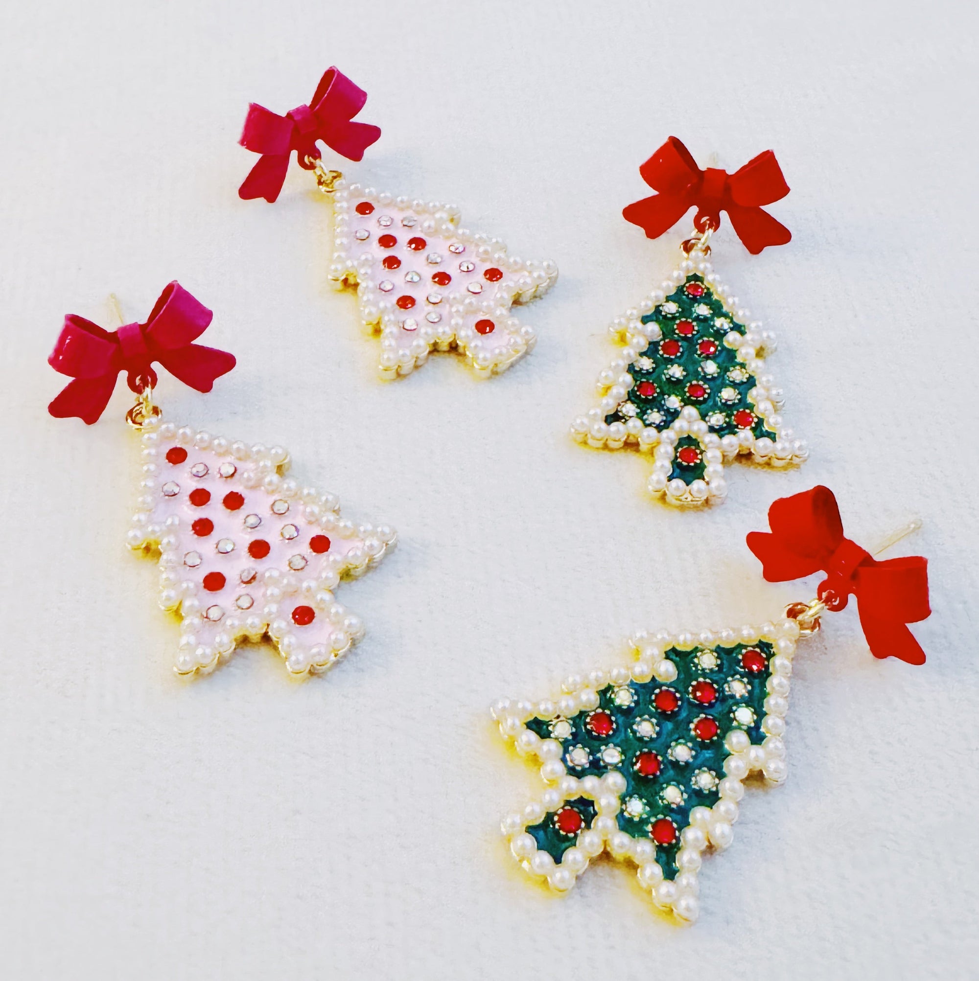 Merry And Bright Bow Tree Earrings-0