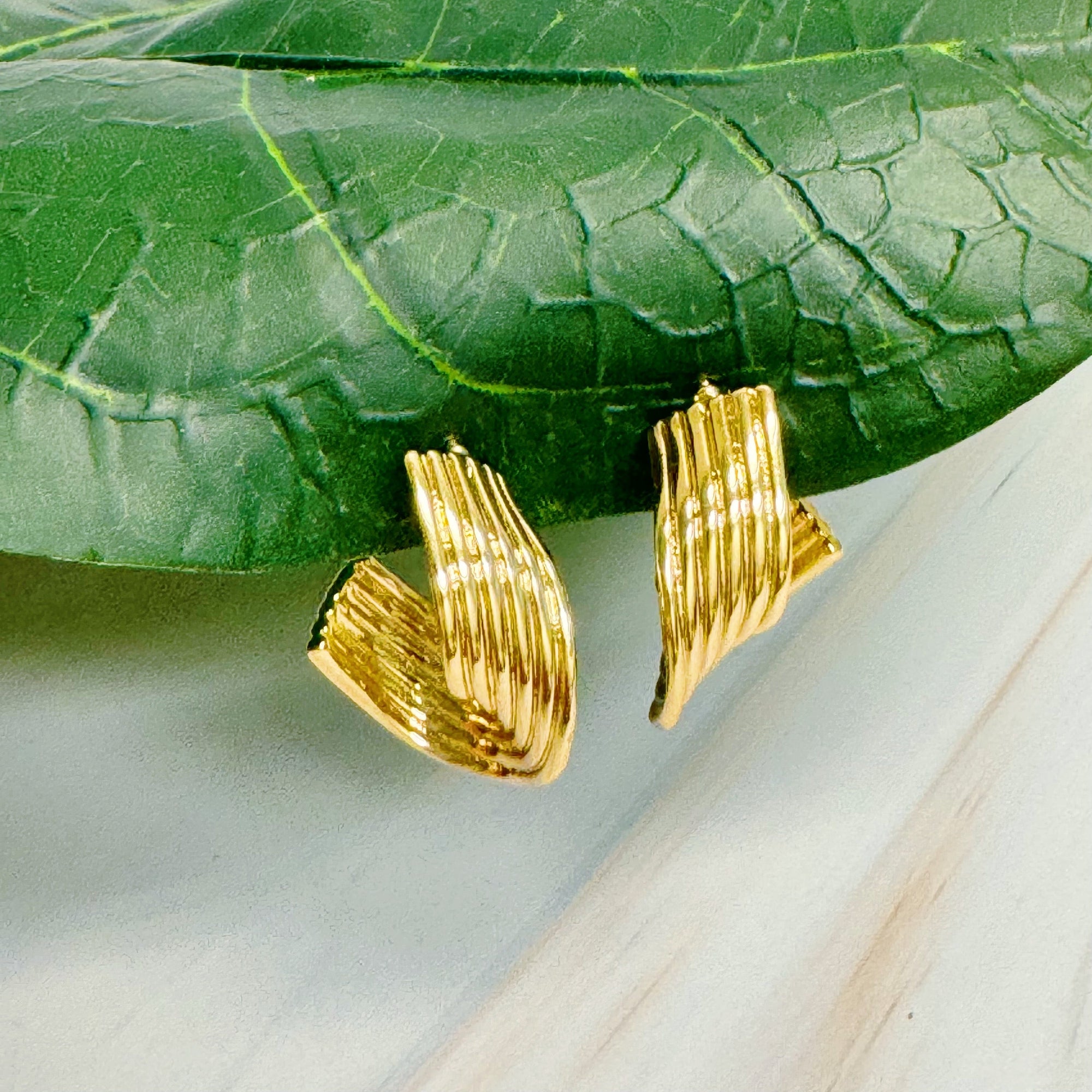Wave Twisted Hoop Earrings-4