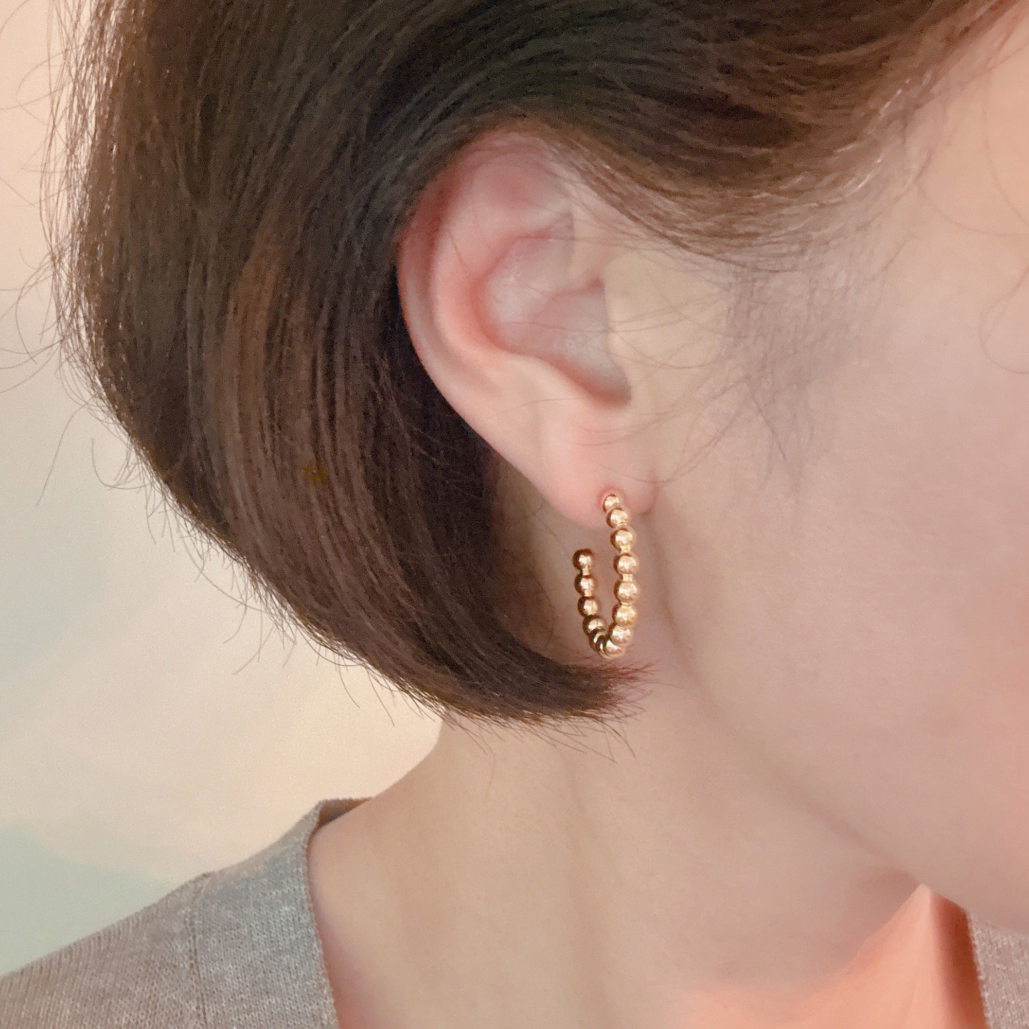 Golden Dot Everyday Hoop Earrings-3