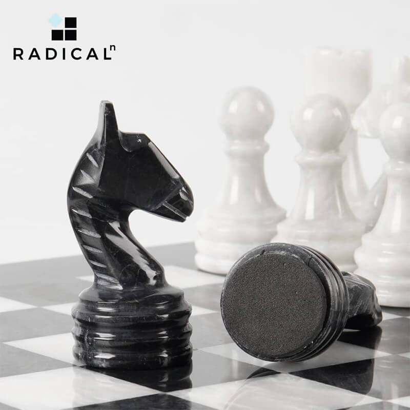 Black and White Natural Marble Chess Pieces