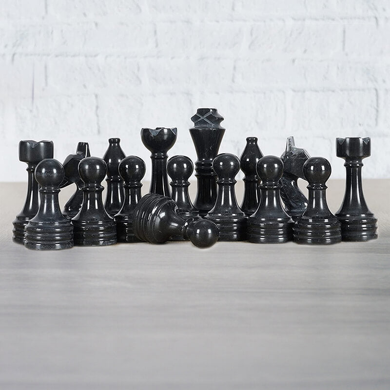 Black and White Natural Marble Chess Pieces
