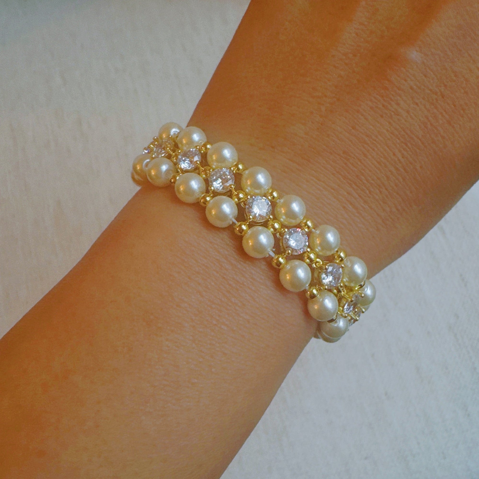 Between Elegance And Sparkle Bracelet-0