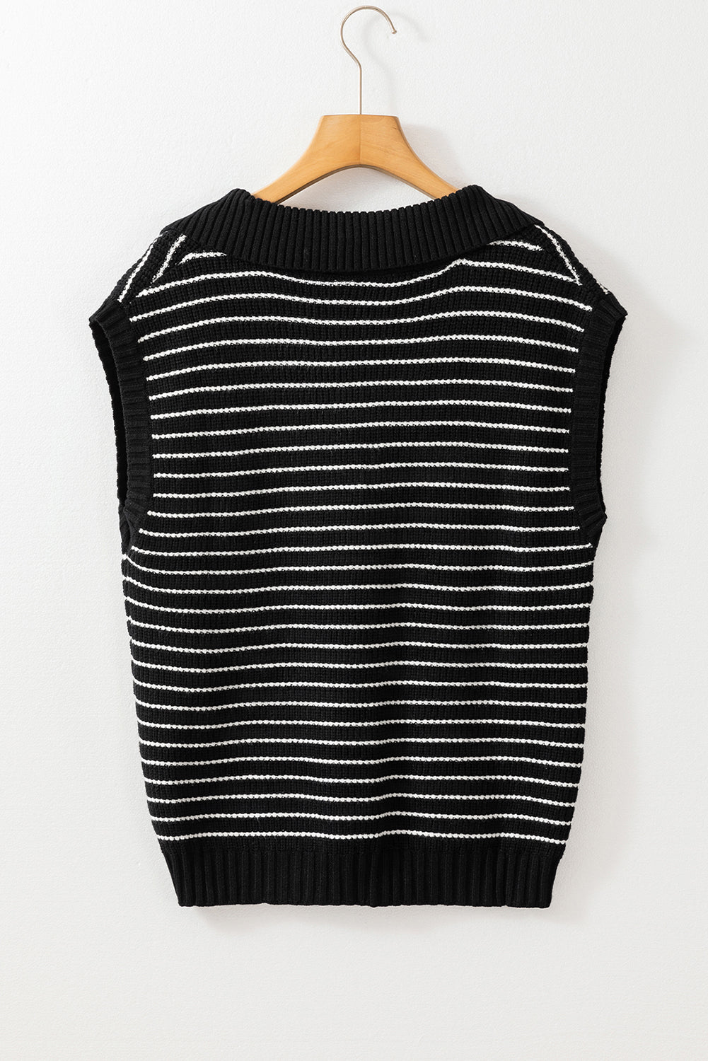 Black Stripe Turn-down Collar Sleeveless Knitted Top
