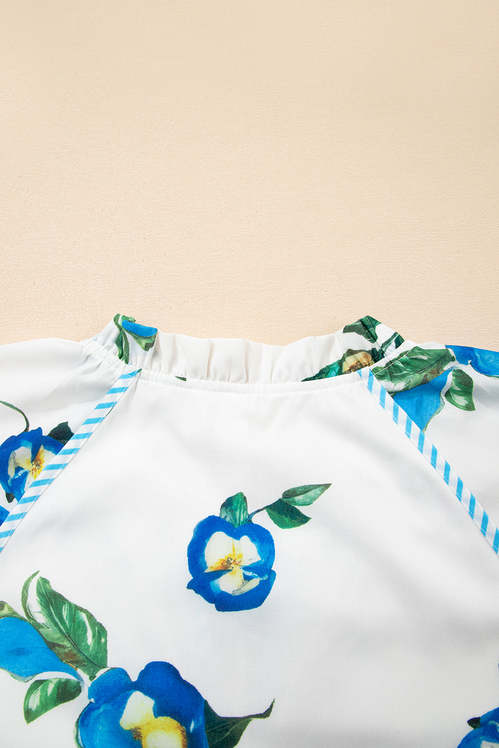 White Plus Size Floral Puff Sleeve Contrast Tie V Neck Flowy Dress