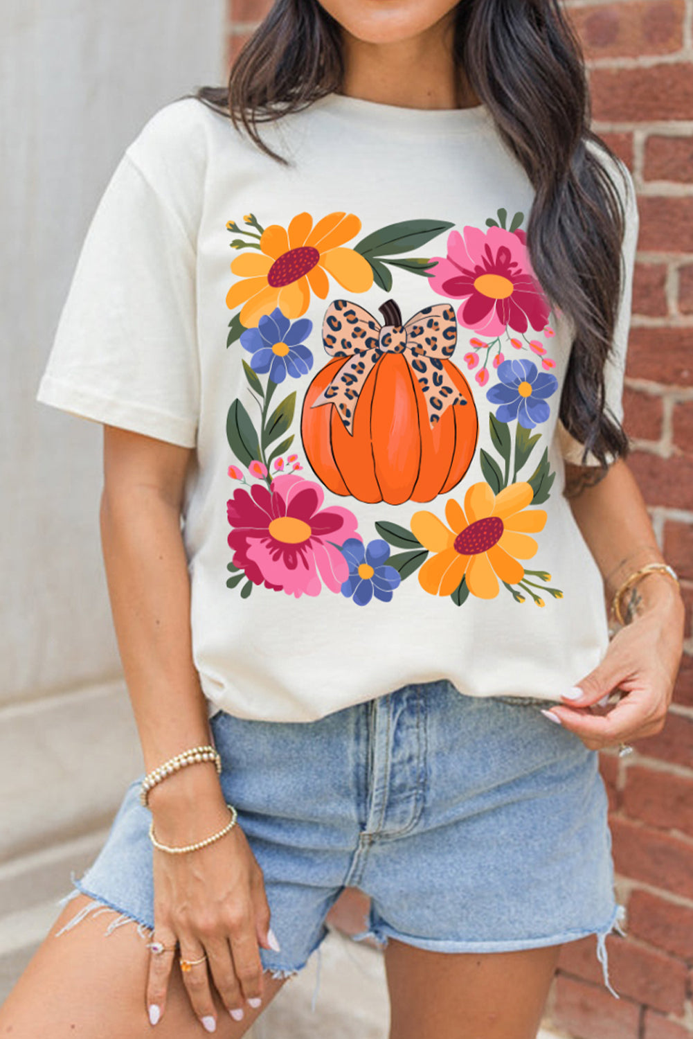 White Flower and Pumpkin Graphic Crewneck Tee