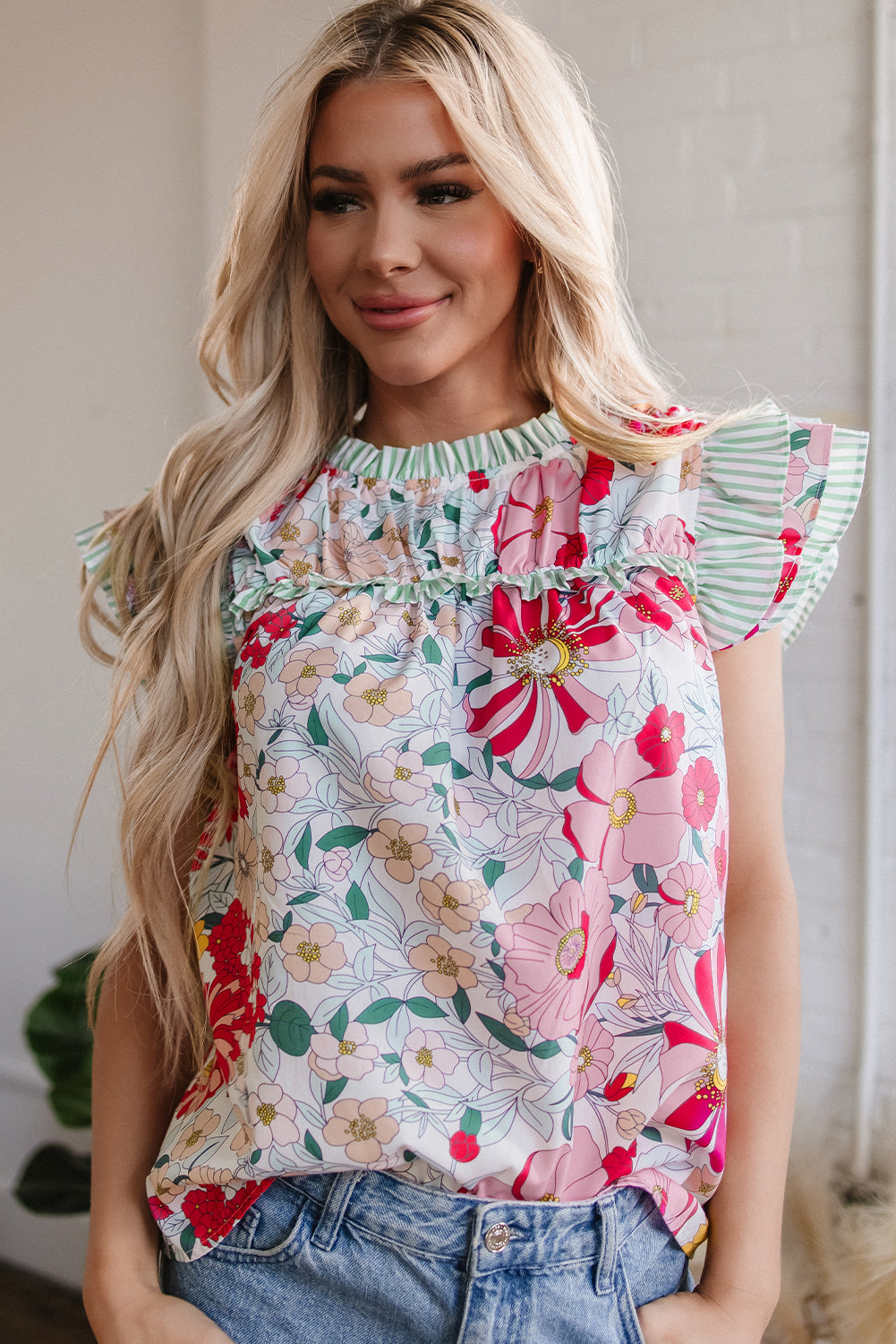 Anne Floral Ruffle Trim Short Sleeve Blouse-3