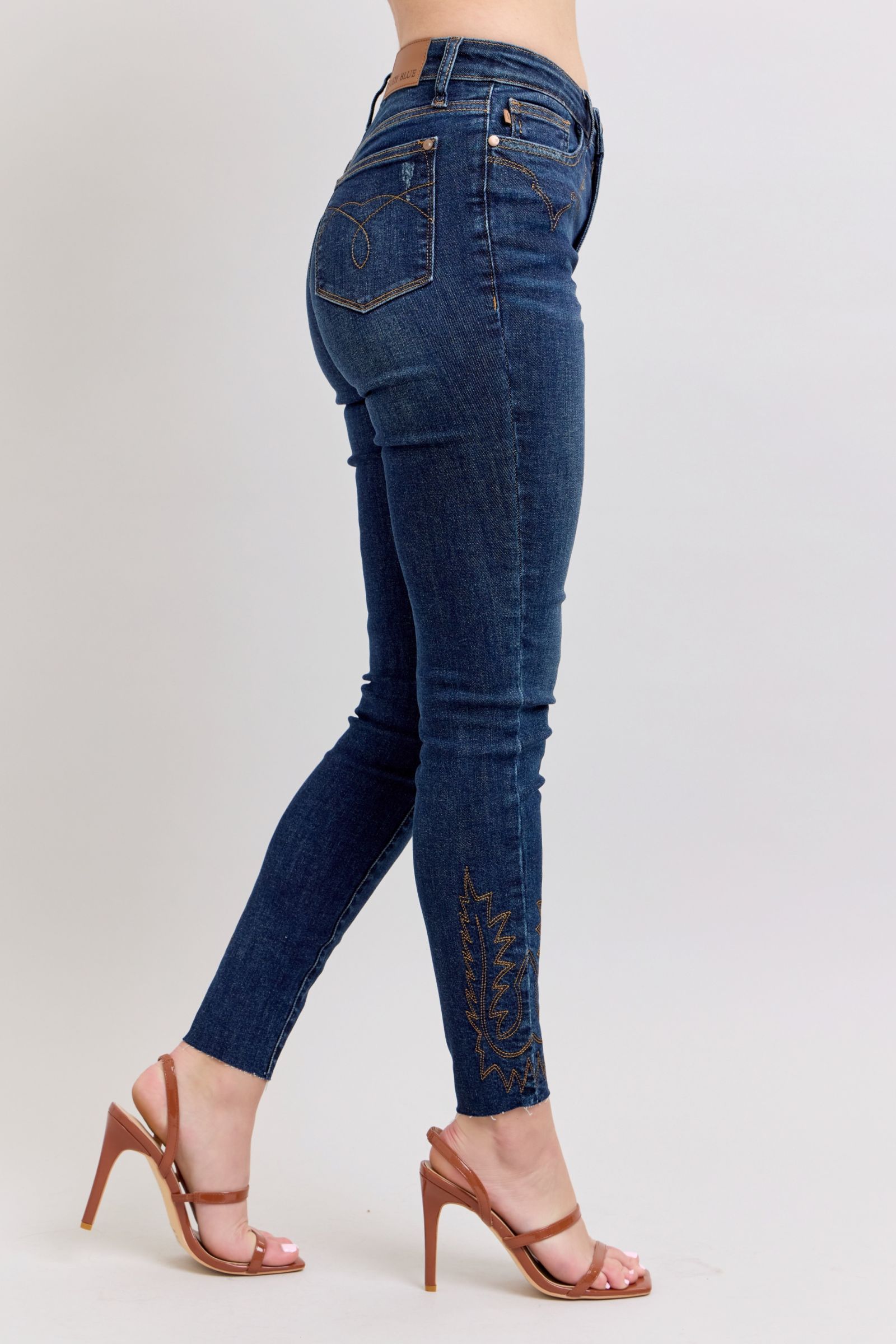 Judy Blue Full Size Embroidered High Rise Skinny Jeans Plus Size-2