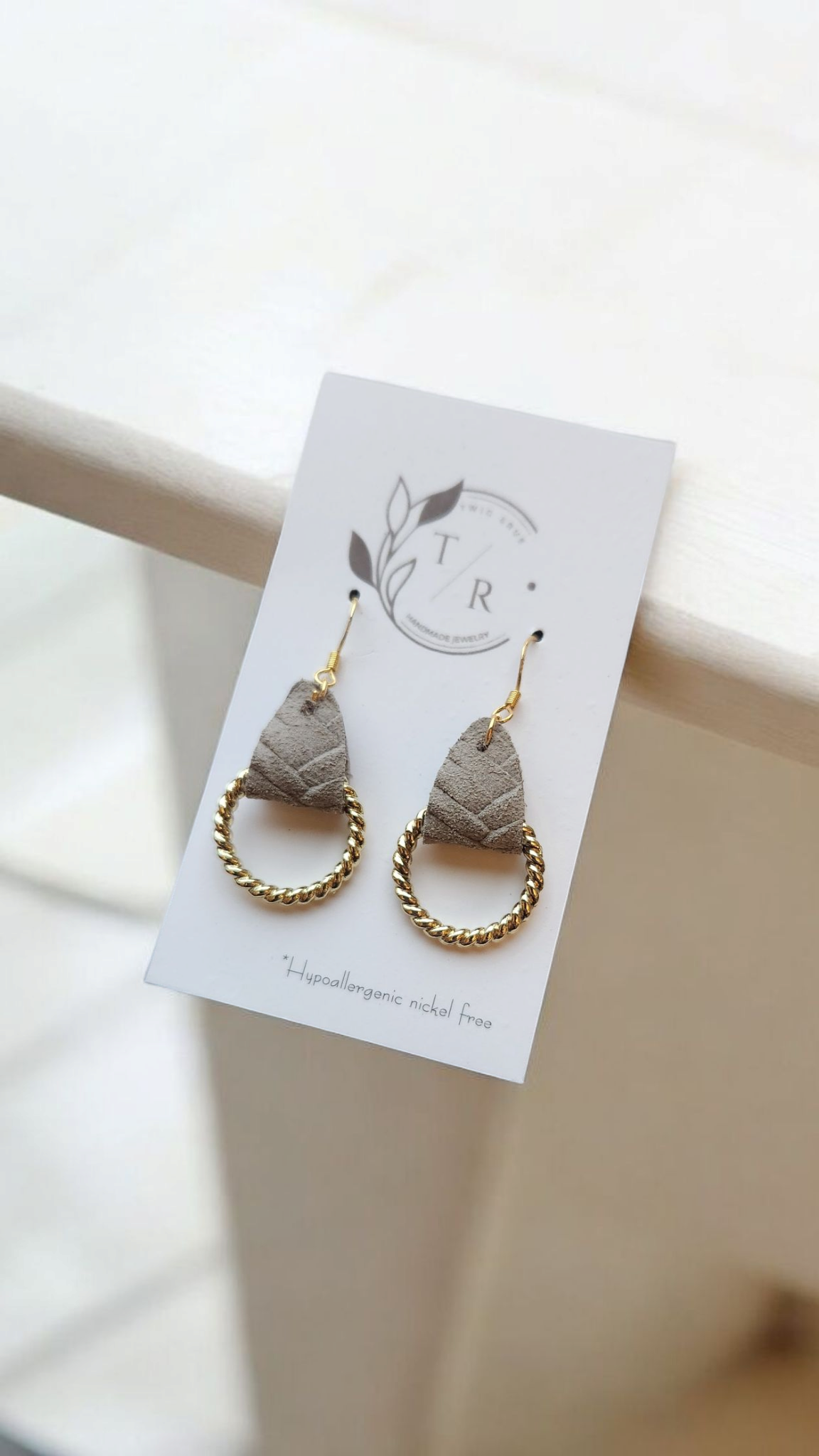 Nora| Genuine leather loops