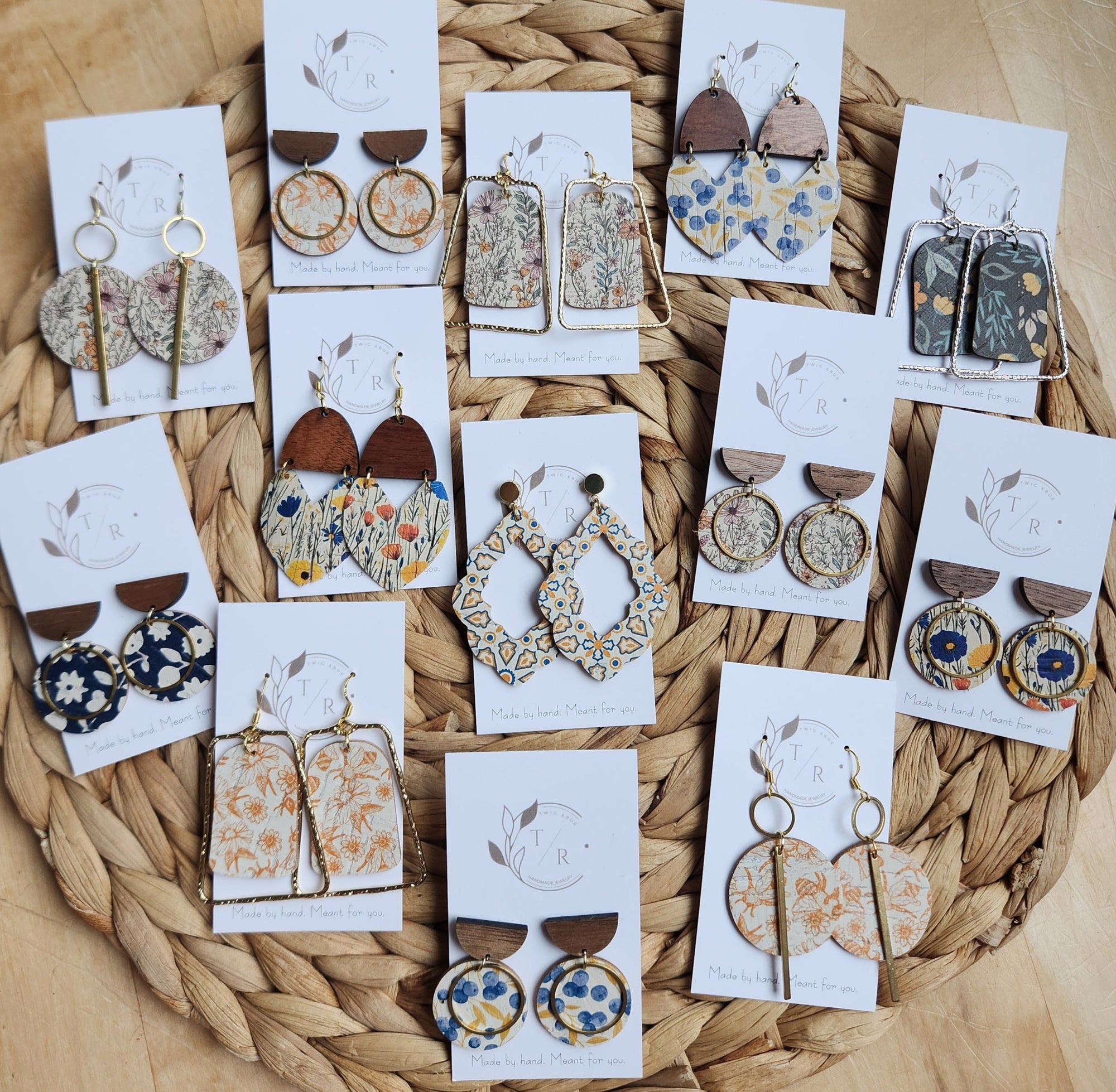 Linnea| Genuine leather scalloped drop with 18K gold stud