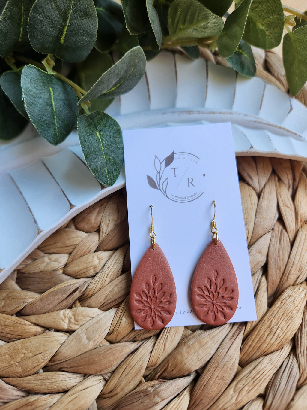 Prim| Clay Embossed Teardrop