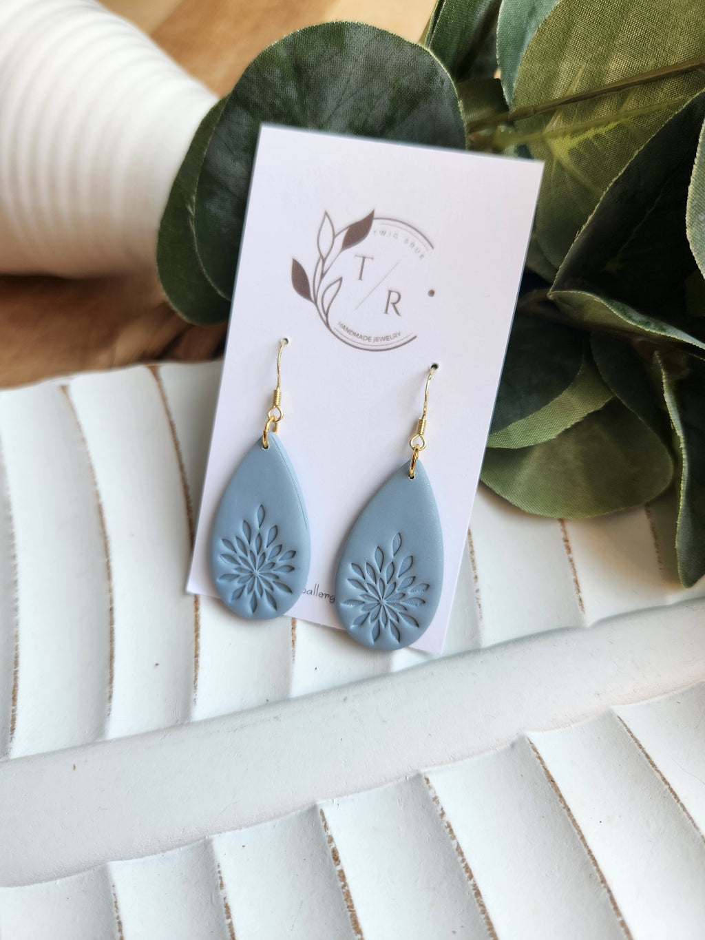 Prim| Clay Embossed Teardrop