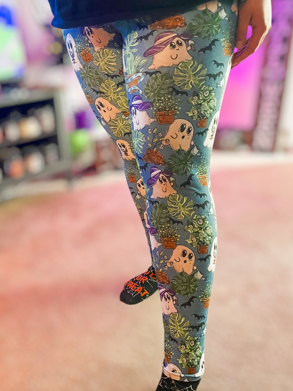 Ghost Plants (Semi-Exclusive) - High-quality Handcrafted Vibrant Leggings